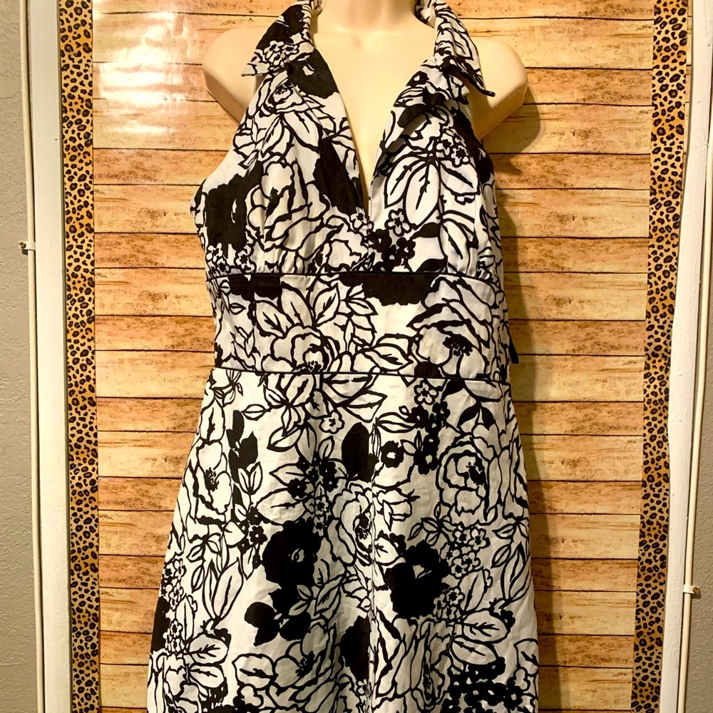 Enfocus Studio - sz 14 Blk/Wht Flower Abstract Dress  $28
